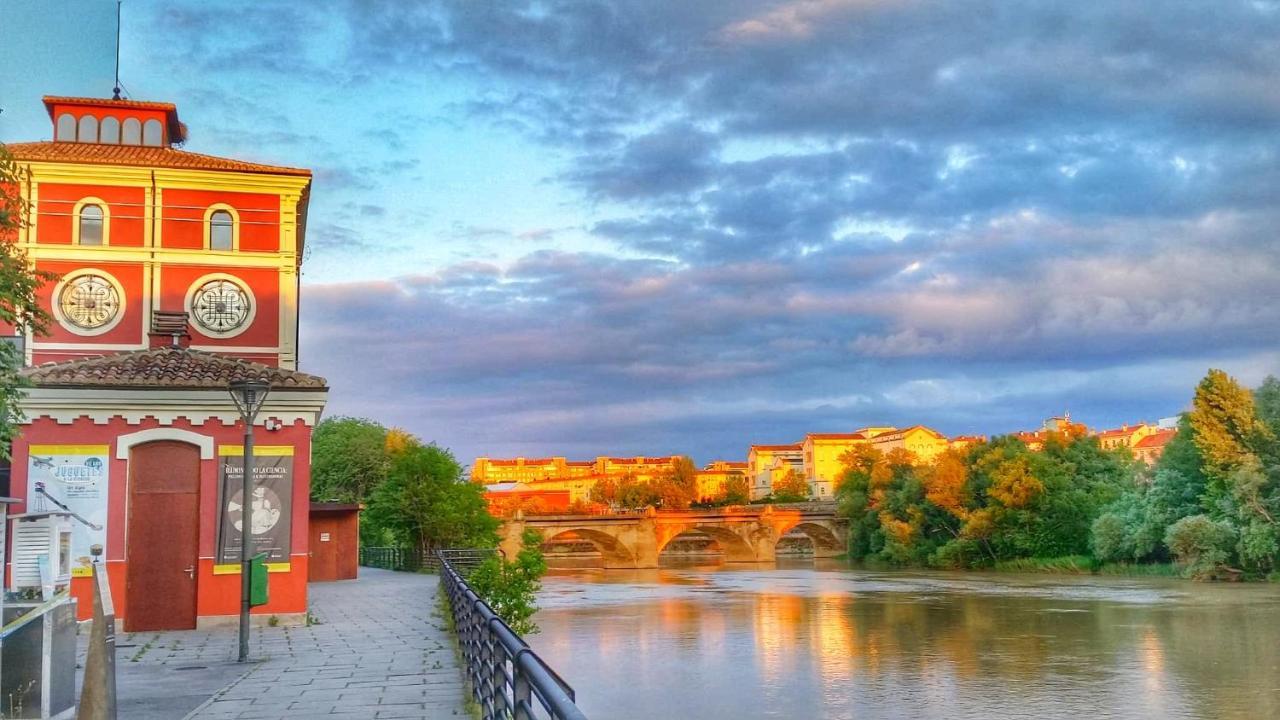 El rincon del pintorEnorme piso a 100mt Laurel Logroño Exterior foto
