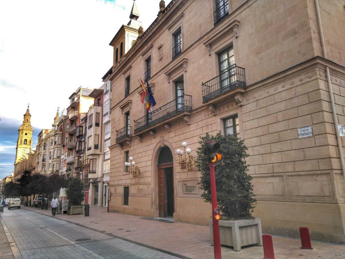 El rincon del pintorEnorme piso a 100mt Laurel Logroño Exterior foto